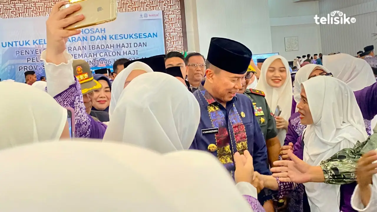 Jemaah Haji Kebagian Uang Saku dari Gubernur Sultra