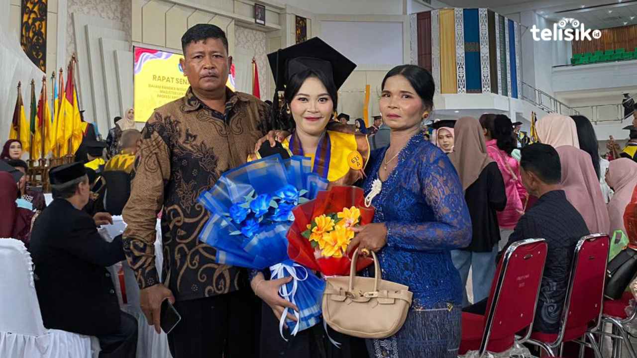 Kadek Natalia Lulusan Terbaik UHO Kendari IPK 3,99 dari Fakultas Pertanian