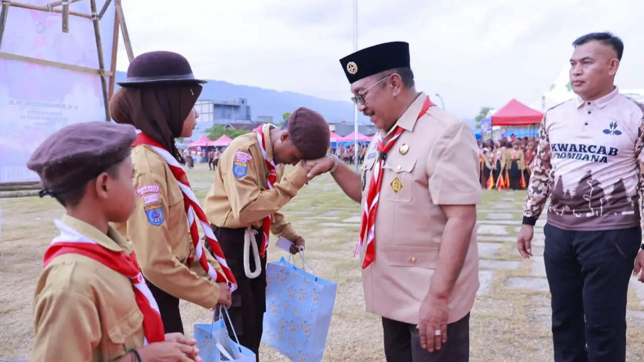 Pemkab Bombana Mulai Realisasikan Program Seragam Sekolah Gratis untuk Siswa SD
