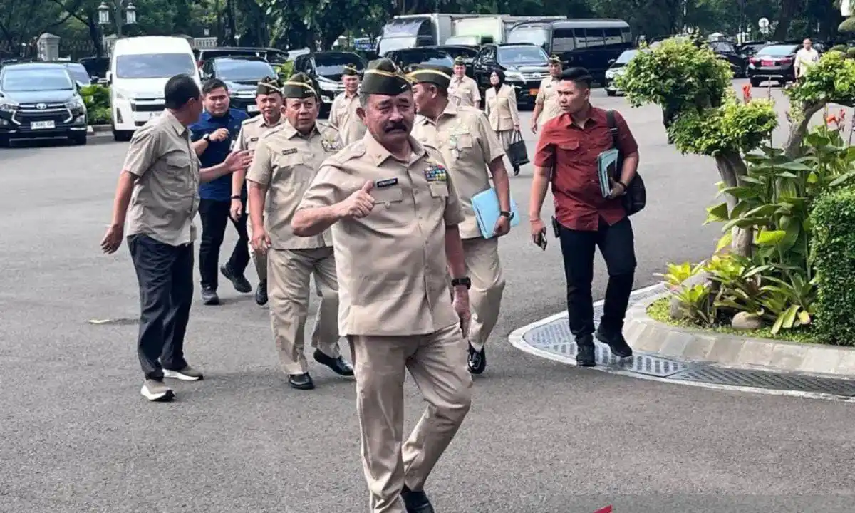 Prabowo Kumpul Sesepuh TNI, Kabar Reshuffle Menteri Era Jokowi dan Wapres Diseret ke MK Menyeruak