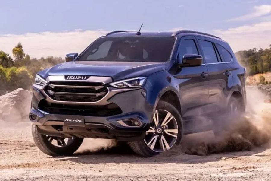 Punya Mesin Diesel Bandel, Isuzu Panther Grand Touring 2025 Bakal Geser Dominasi Pajero dan Fortuner