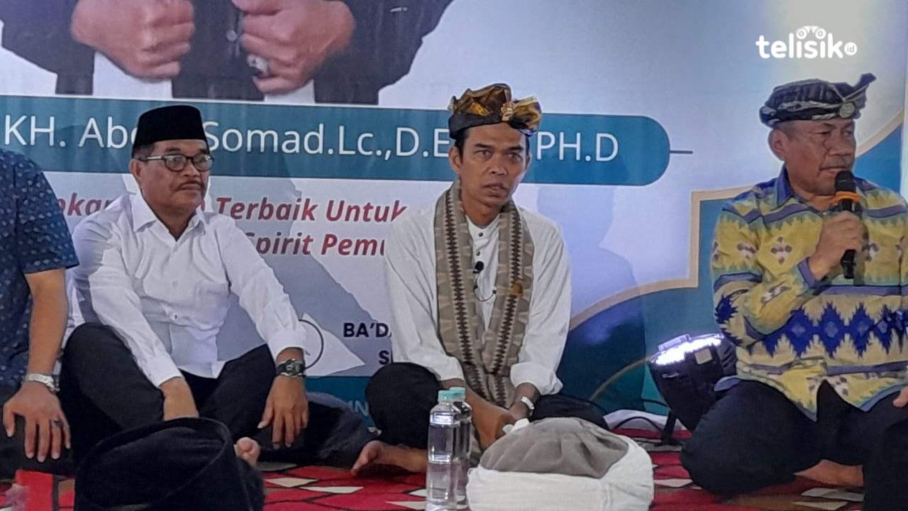 Ustad Abdul Somad Puji Keindahan Muna dan Makanan Tradisional Lapa-lapa