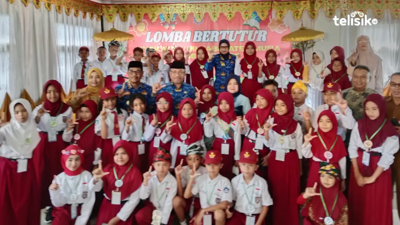 Di Lomba Bertutur, Bupati Muna Ingatkan Bahasa Adalah Mahkota