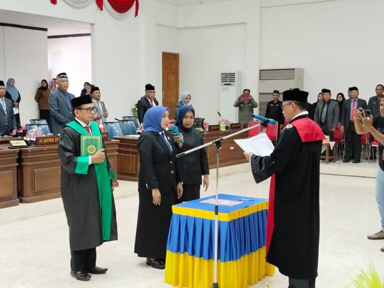 Hasni dari Fraksi PAN Resmi Lengkapi Struktur Pimpinan DPRD Buton