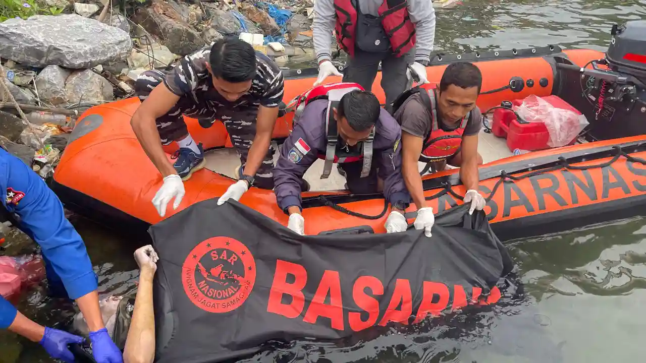 Jenazah Agil Ismail Ditemukan Mengapung 600 Meter dari Jembatan Teluk Kendari ke Area Gerbang Toronipa