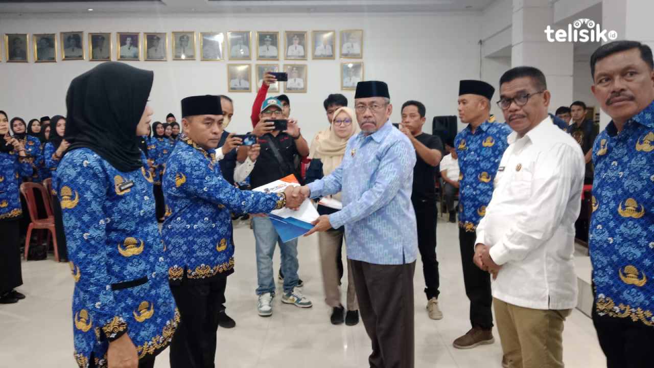 354 PPPK Muna Dikukuhkan, Bupati Bachrun Labuta Pastikan Tak Ada Bayaran