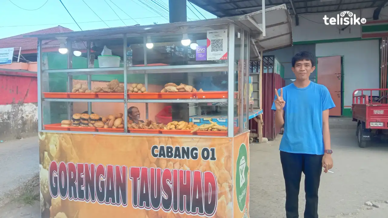 6 Tahun Jual Gorengan, Pria di Kendari Ngaku Kesukaan Semua Kalangan