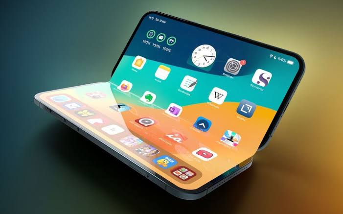 iPhone Lipat Pertama Apple Siap Rilis 2026, Harganya Bikin Kaget