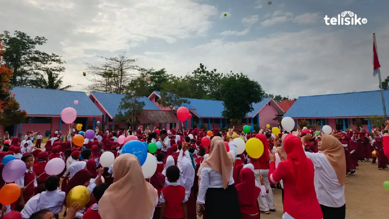 Ramaikan Hari Anak Nasional ke-41, Kepala SD Negeri 78 Kendari: Kita Bisa Ciptakan Generasi Emas 2045 yang Kuat dan Hebat