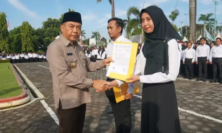 Urusan Cinta PNS Diatur Negara, Cerai Harus Ada Izin dan Wanita Tak Boleh Dimadu