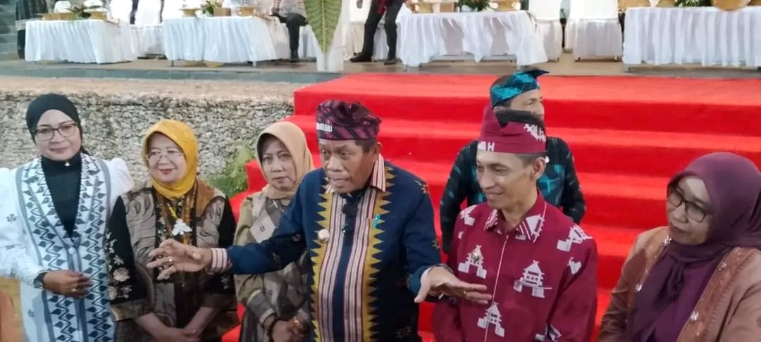 Wagub Sultra Hugua Tegaskan Peran Wanita dalam Festival Wowine 2025, Momentum Budaya Maritim Bangkit