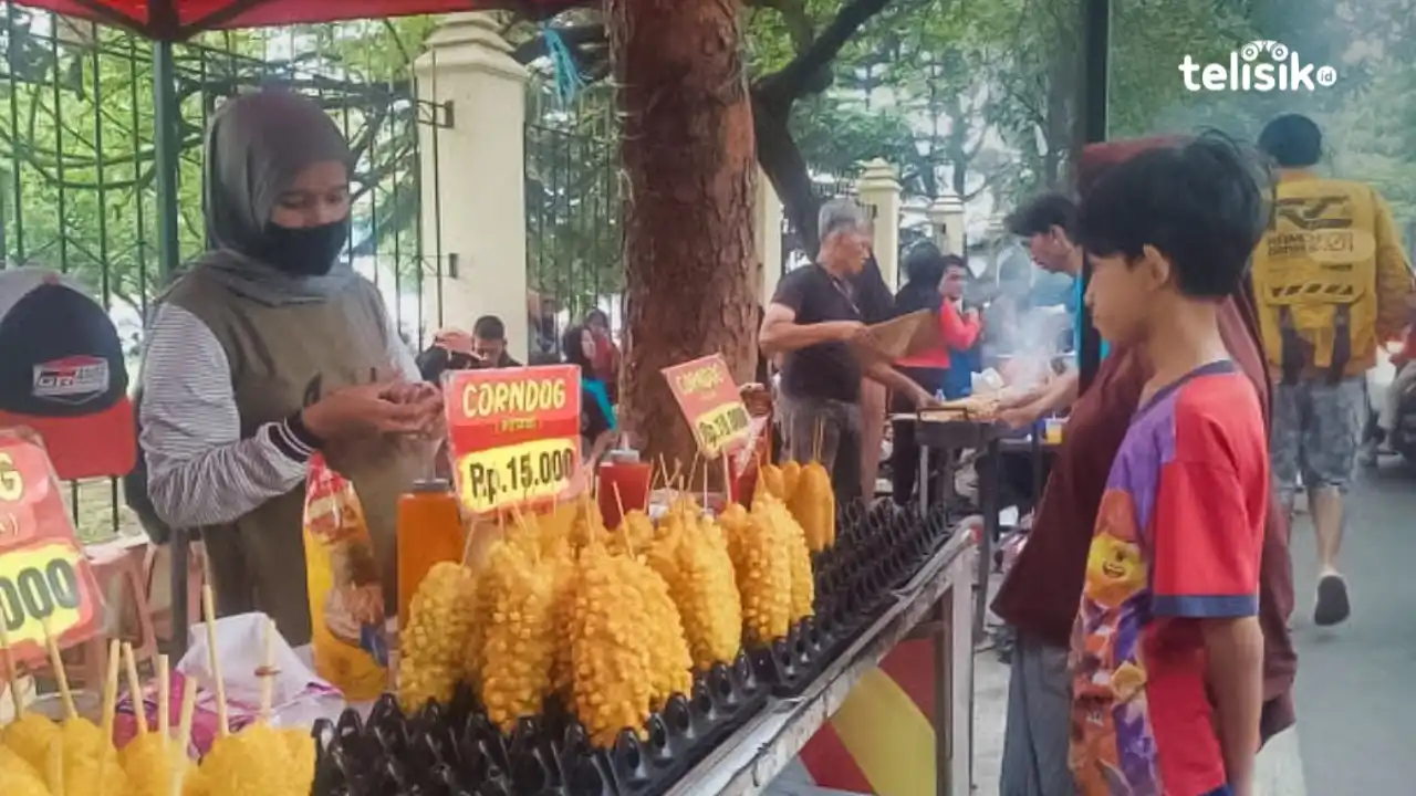Corndog, Sajian Kaki Lima yang Memikat Lidah Warga Kota Kendari