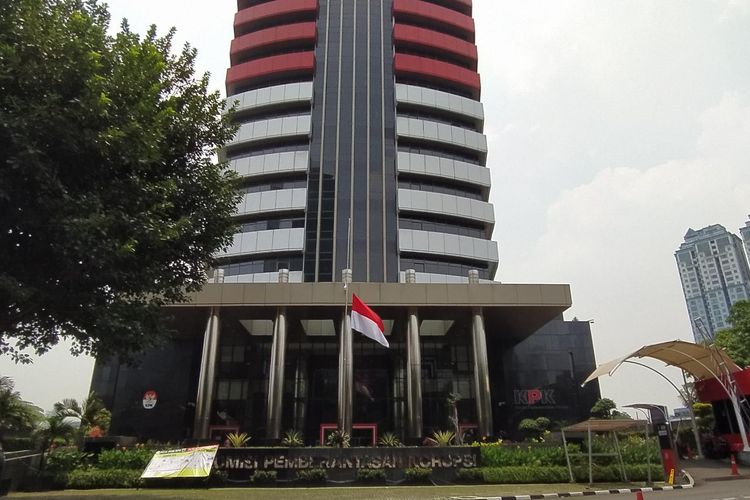 Kasi Pidsus Kejari Kolaka Ikut Diperiksa KPK dalam Penyidikan Pusaran Korupsi Pembangunan RSUD Koltim
