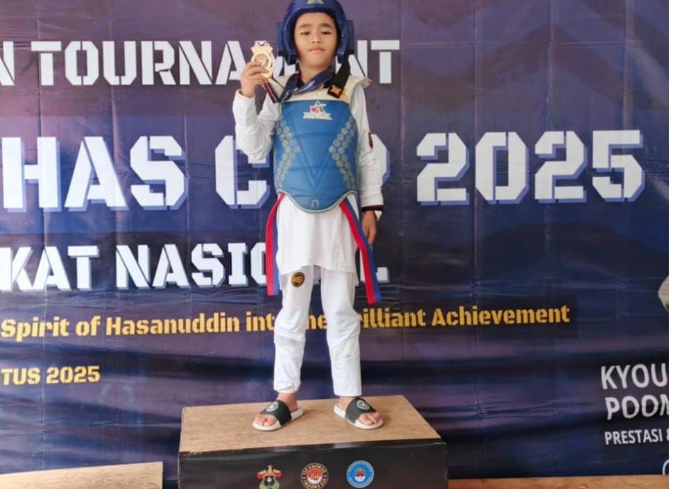 Siswa SDN 68 Kendari Sabet Emas di Kejurnas Taekwondo Unhas Cup 2025