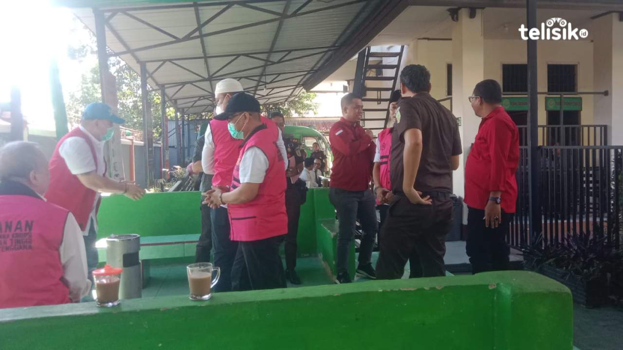 9 Terdakwa Korupsi Tambang Ratusan Miliar di Kolaka Utara Mulai Disidangkan