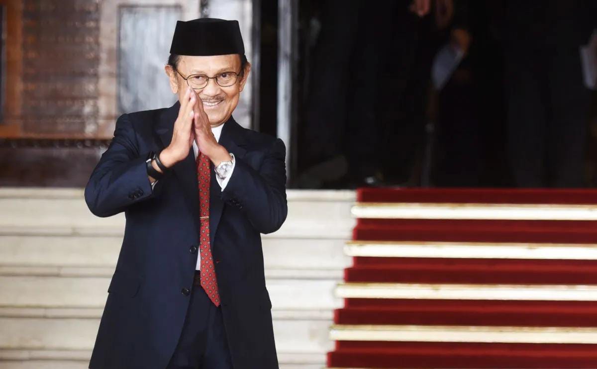 Rahasia Tersembunyi BJ Habibie dari Istana ke Meja Kerja, Bikin Dolar Tumbang dari Rp 16.000 ke Rp 6.550