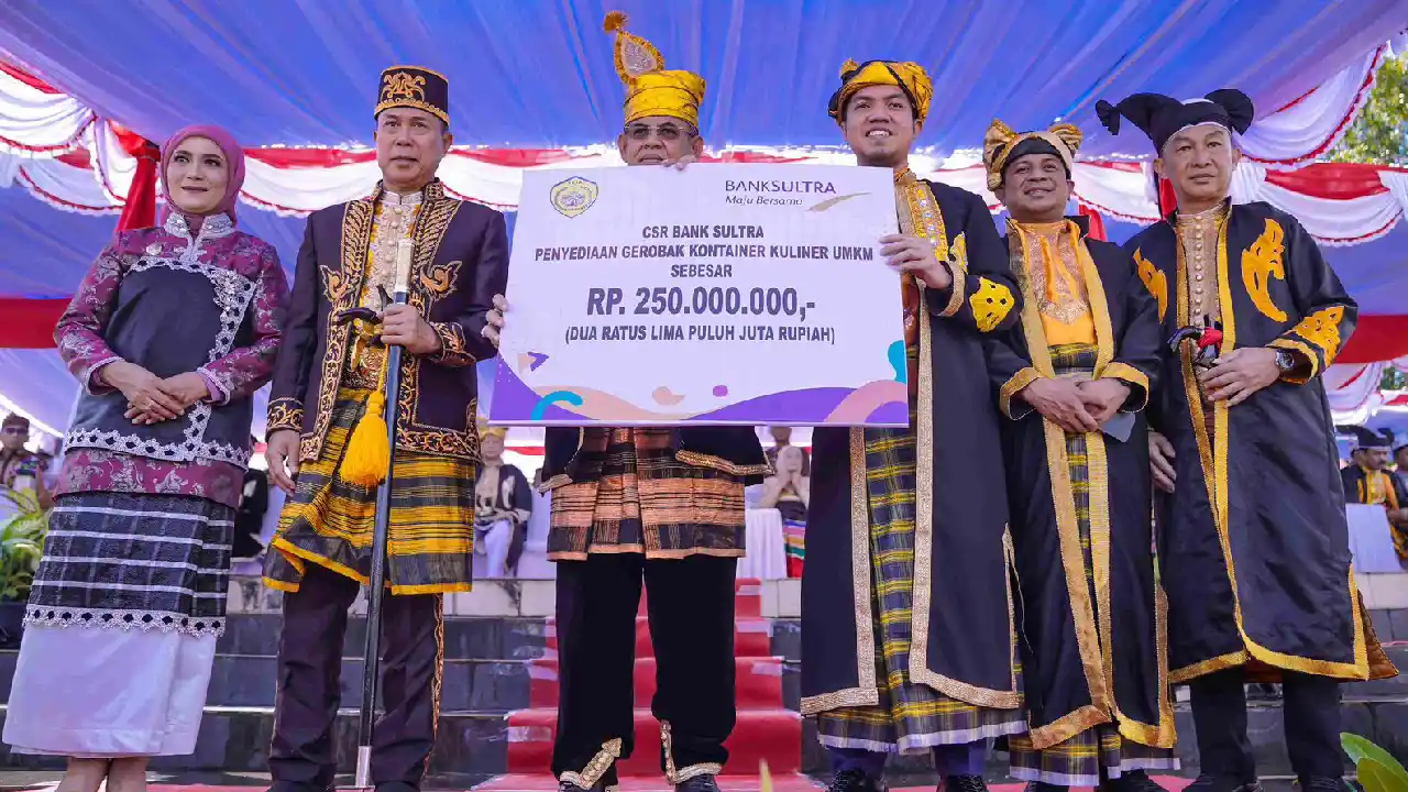 Bank Sultra Salurkan CSR Rp 250 Juta untuk UMKM di HUT ke-484 Kota Baubau