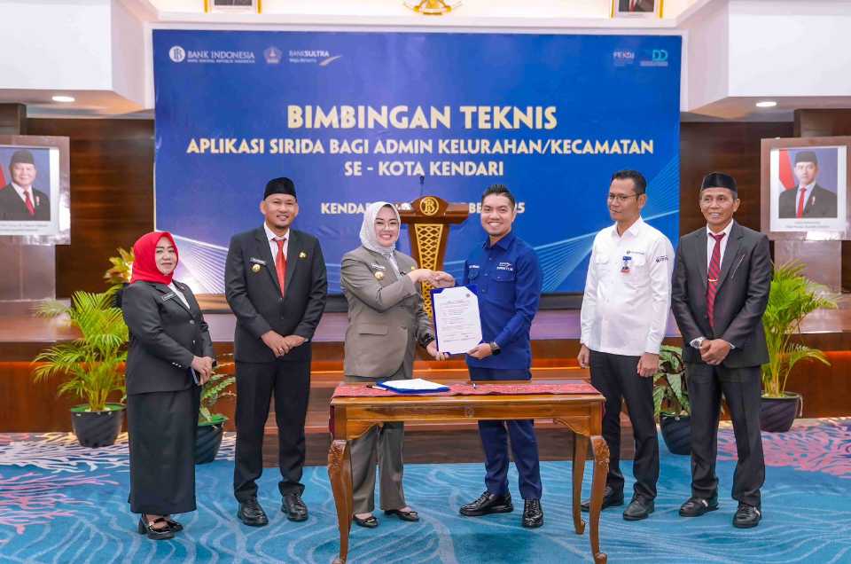 Bank Sultra Serahkan Aplikasi SIRIDA ke Pemkot Kendari, Dorong Optimalisasi PAD dan Digitalisasi Retribusi