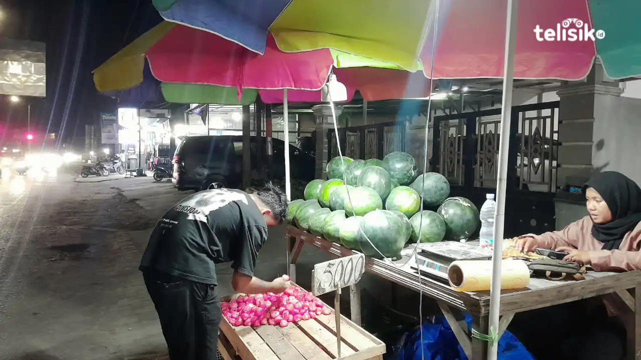 Foto Humanis: Semangat Penjual Semangka