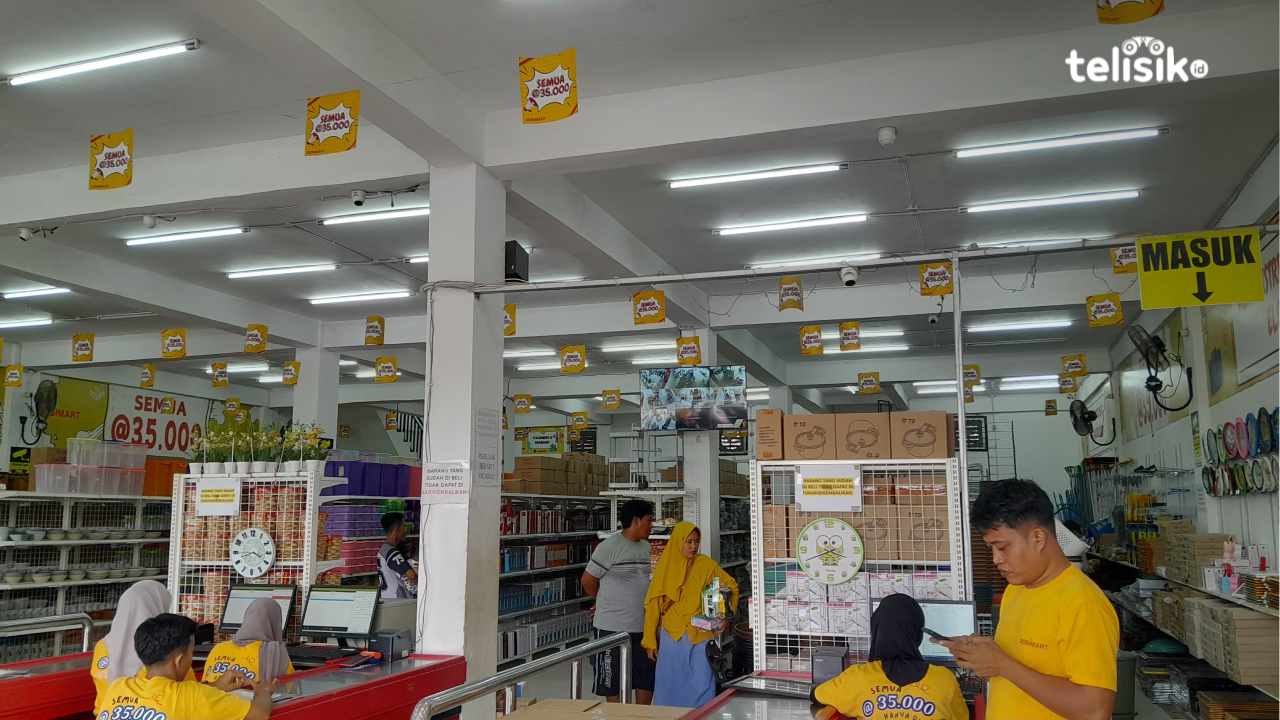 Harga Seragam Rp 35 Ribu, Dosimart Bikin Warga Kendari Ketagihan Belanja Hemat
