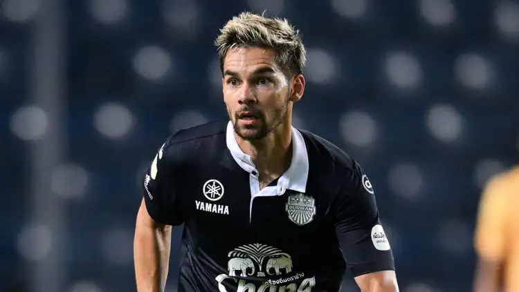 Kabar Duka, Sandy Walsh Alami Cedera saat Bela Buriram di AFC Champions League 2025/2026