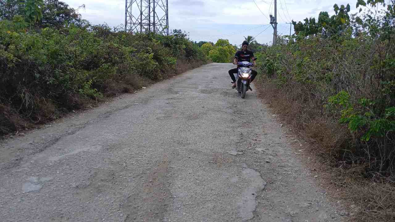 Lima Tahun Rusak Jalan Penghubung Siompu-Siobar Masuk Prioritas APBD Buton Selatan 2026