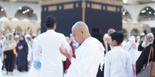 Pemerintah Resmi Legalkan Umrah Mandiri Bikin Pengusaha Travel Gigit Jari, Begini Penjelasannya