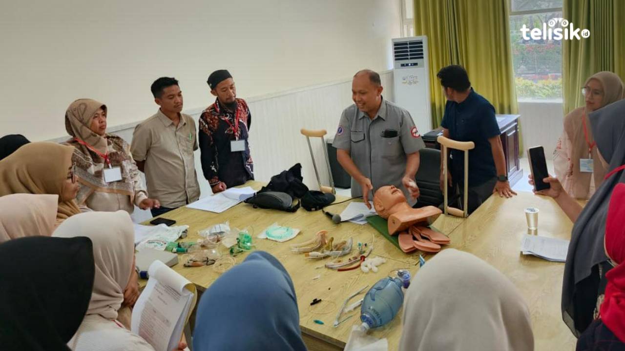 Perdana, Bapelkes Sulawesi Tenggara Gelar Pelatihan ACLS Bagi Dokter