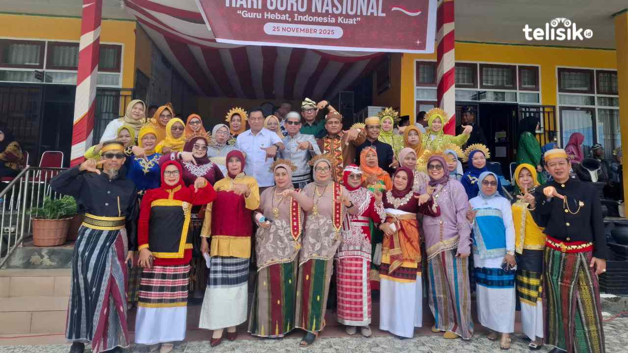 Upacara HGN di SMAN 2 Kendari, Kadis Dikbud Sulawesi Tenggara Tekankan Pendidikan Humanis dan Anti Kekerasan