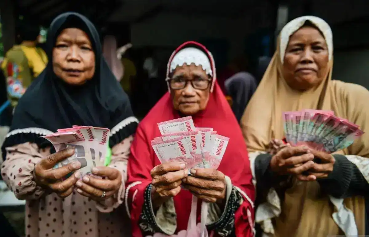 BLT Dana Desa hingga PBI-JK Sudah Aktif dan Cair November 2025, Begini Cek Status Nama Penerimanya