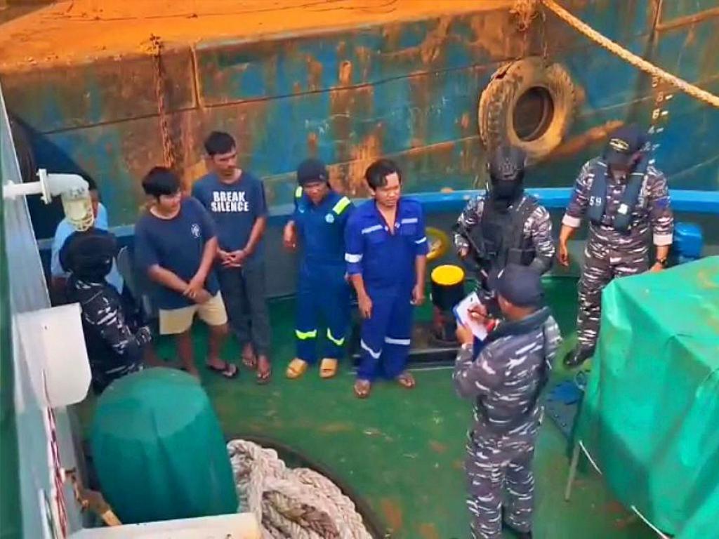 Dua Kapal Angkut Ore Nikel dari Konawe Utara Tujuan Morowali Terjaring Operasi Jarkaplid TNI AL