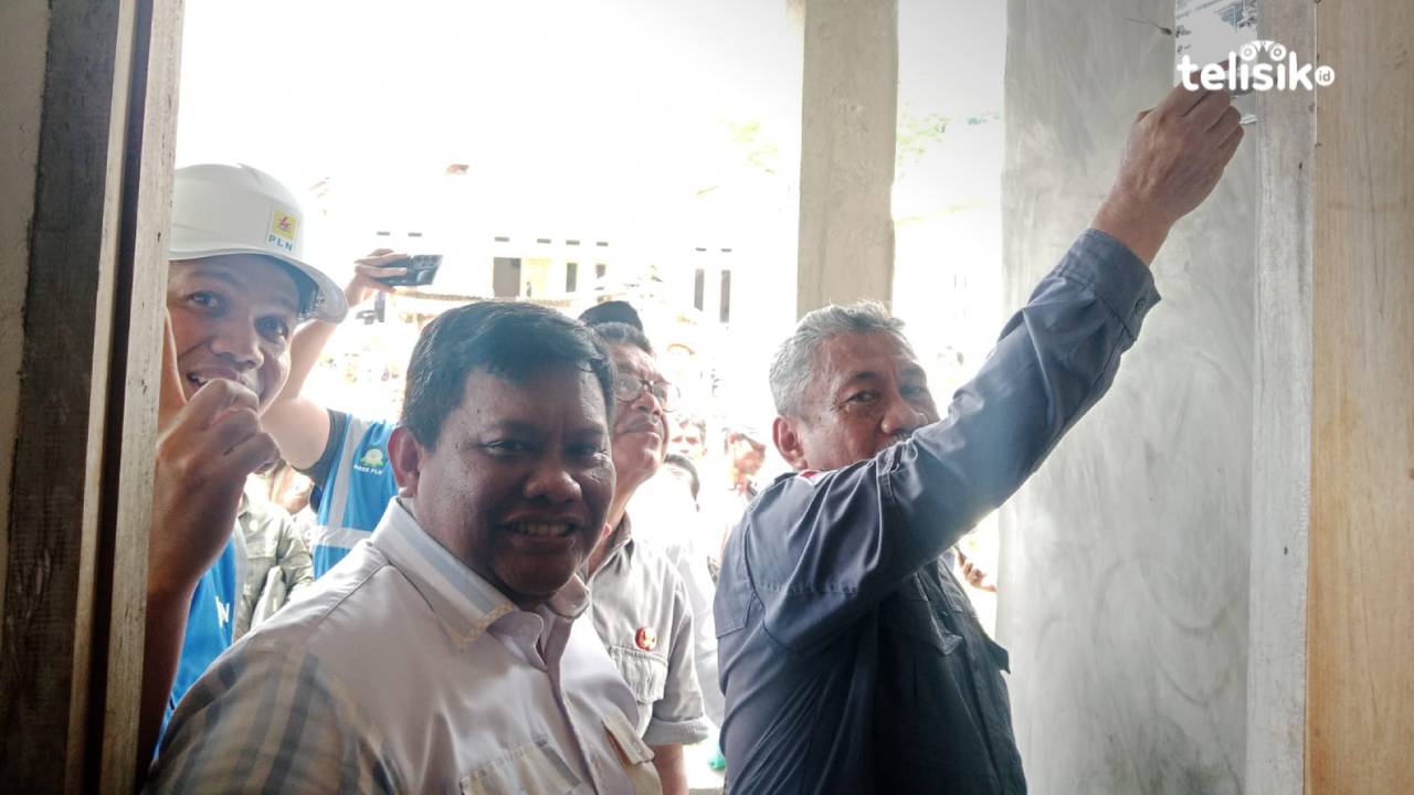 660 Rumah di Muna Teraliri Listrik Gratis