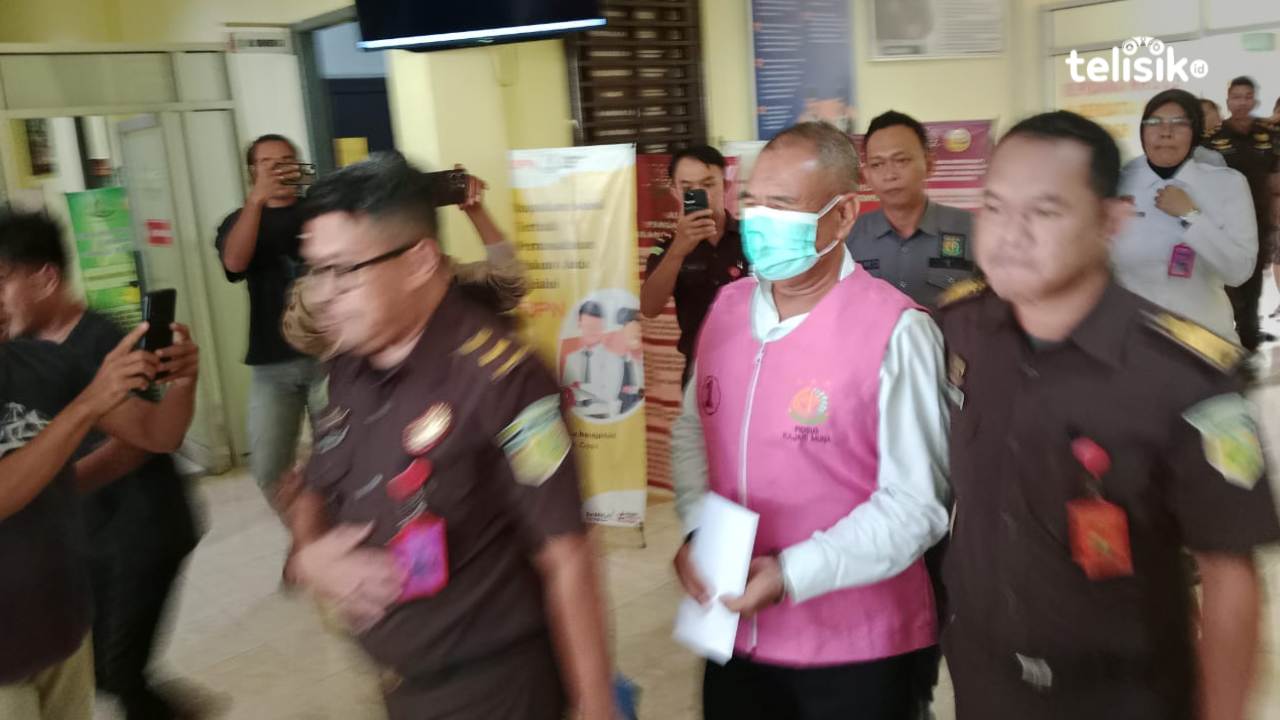 Baru Tiga Minggu Menjabat, Kajari Muna Eksekusi Mantan Sekda Muna Barat ke Tahanan