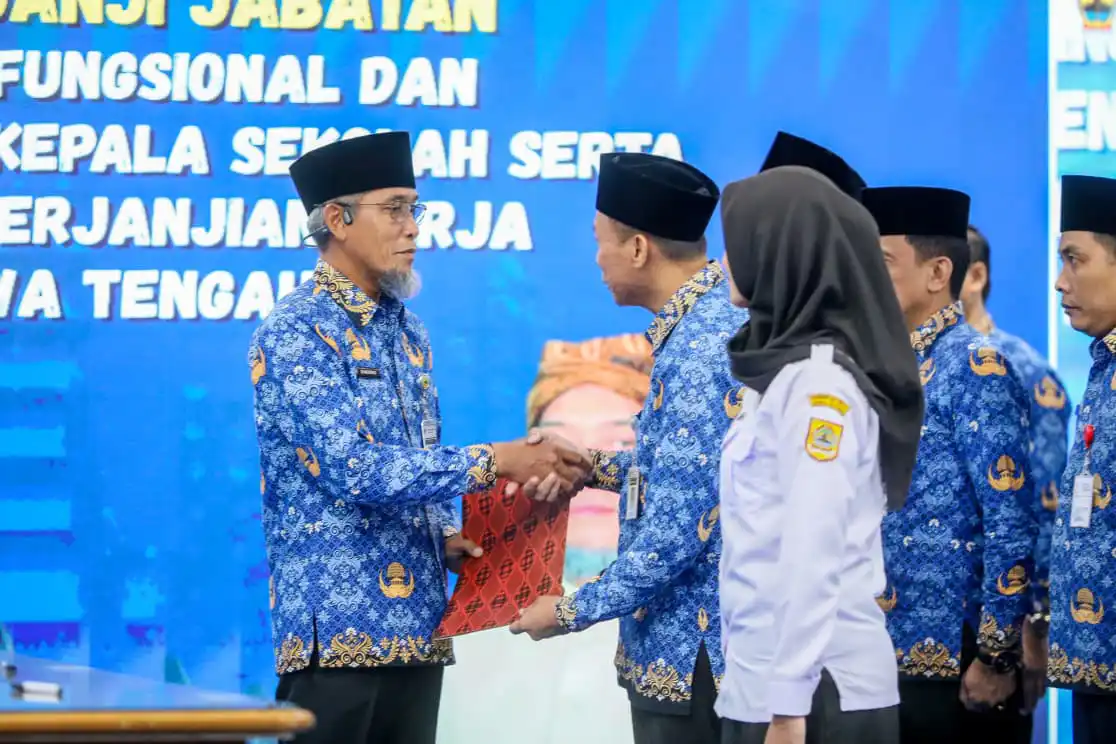 Heboh PNS dan PPPK Dipecat Gegara Bolos Kerja hingga Kumpul Kebo, Begini Penjelasan Bos BKN