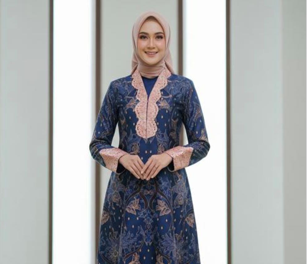 Tren Baru Gamis Multifungsi: 7 Ini Model Bisa Dipakai ke Kantor hingga Kondangan
