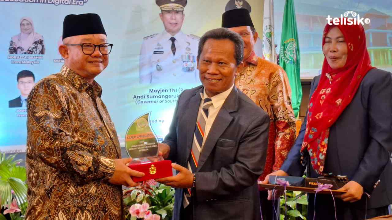 Mendikdasmen Abdul Mu'ti Soroti Tiga Tantangan Besar Pendidikan Nasional di HUT Ummusshabri ke-53