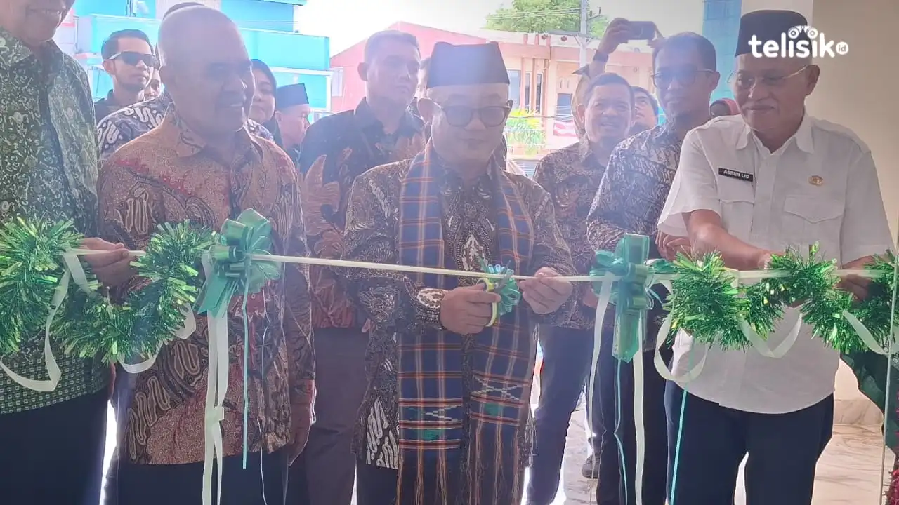 Mendikdasmen Resmikan Aula dan Rektorat Universitas Muhammadiyah Kendari