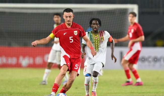 Rumor Panas Super League: Ivar Jenner Dikabarkan Sepakat Gabung Persija Jakarta