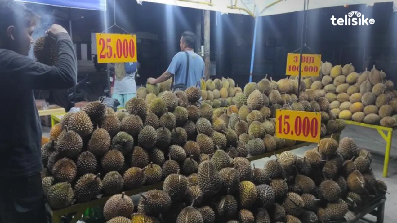 Wilayah Lepo-Lepo Kendari jadi Pasar Durian Dadakan, Warga Bisa Makan di Tempat