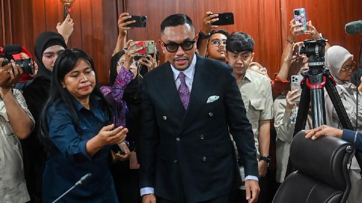 Ahmad Sahroni Kembali Pimpin Komisi III DPR, MKD Klaim Proses Sesuai Prosedur