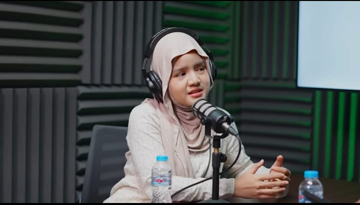 Artis Muda Michelle Laurenz Temukan Hidayah Islam Setelah Masa Keraguan Agama