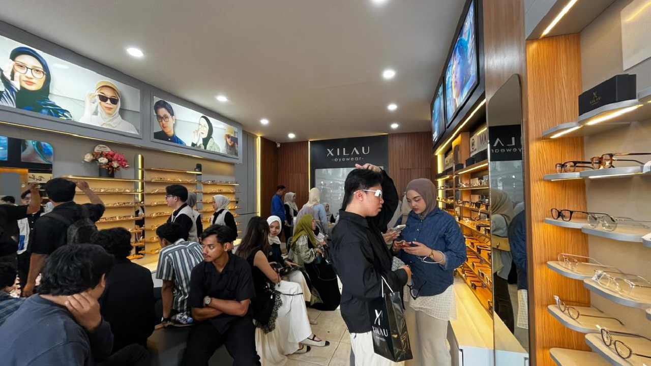 Xilau Eyewear Resmi Buka Cabang di Kendari, Tawarkan Promo Beli Frame Gratis Lensa Saat Grand Opening