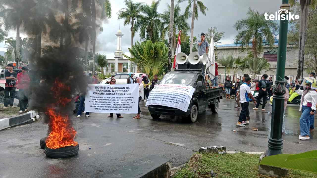 Kejati Sultra Didesak Tahan Burhanudin Kasus Jembatan Cirauci II, Jaksa: Bukti Belum Cukup