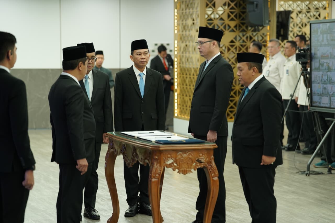 Menteri Imipas Lantik Dirjen Imigrasi serta Staf Ahli Menteri Bidang Pelayanan Publik dan Reformasi Hukum