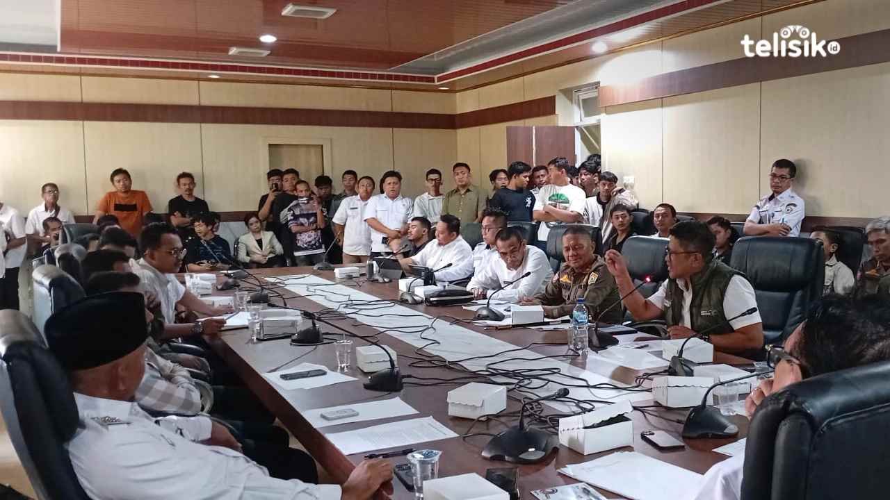 Pedagang Eks MTQ Emosi Perumda Bilang Tarif Sewa Rp 900 Ribu Terjangkau di RDP DPRD Sultra