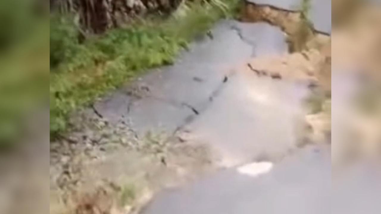 Pemkab Muna Siapkan Rp 300 Juta Benahi Jalan Longsor di Pasikolaga