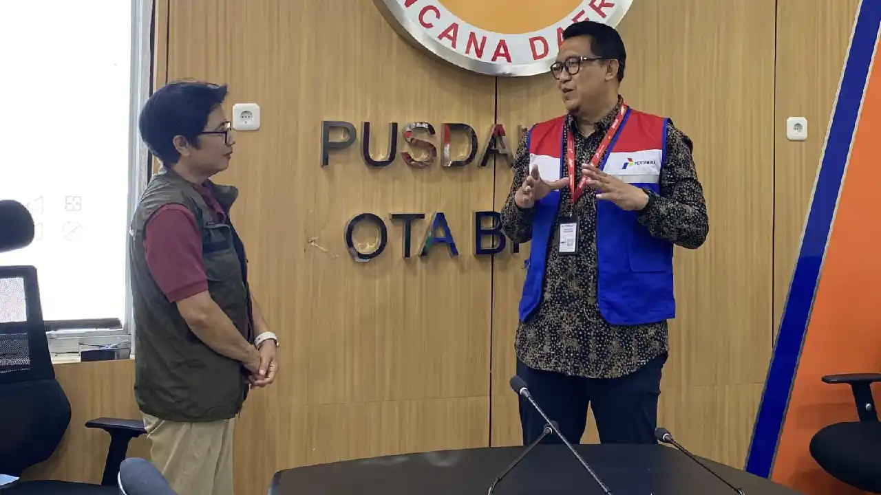 Pertamina Patra Niaga Regional Sulawesi Salurkan Bantuan Pemulihan Infrastruktur Pasca Gempa di Bitung