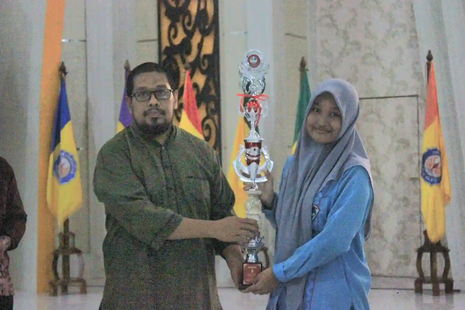 Siswi SMAN 2 Kendari Raih Prestasi Lewat Esai Etno-Matematika