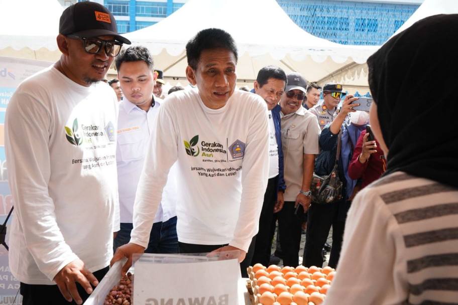 Wamendagri Jempol Pemkot Kendari Jaga Pangan Stabil, Rutin Selenggarakan Pasar Murah