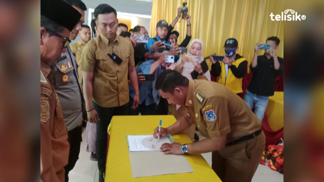 Bupati Muna Barat Darwin Luncurkan Gerakan Peduli Sayang Anak Cegah Kekerasan Fisik dan Seksual